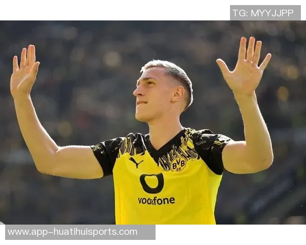 拜仁总监称施洛特贝克表现出色但对现有阵容充满信心